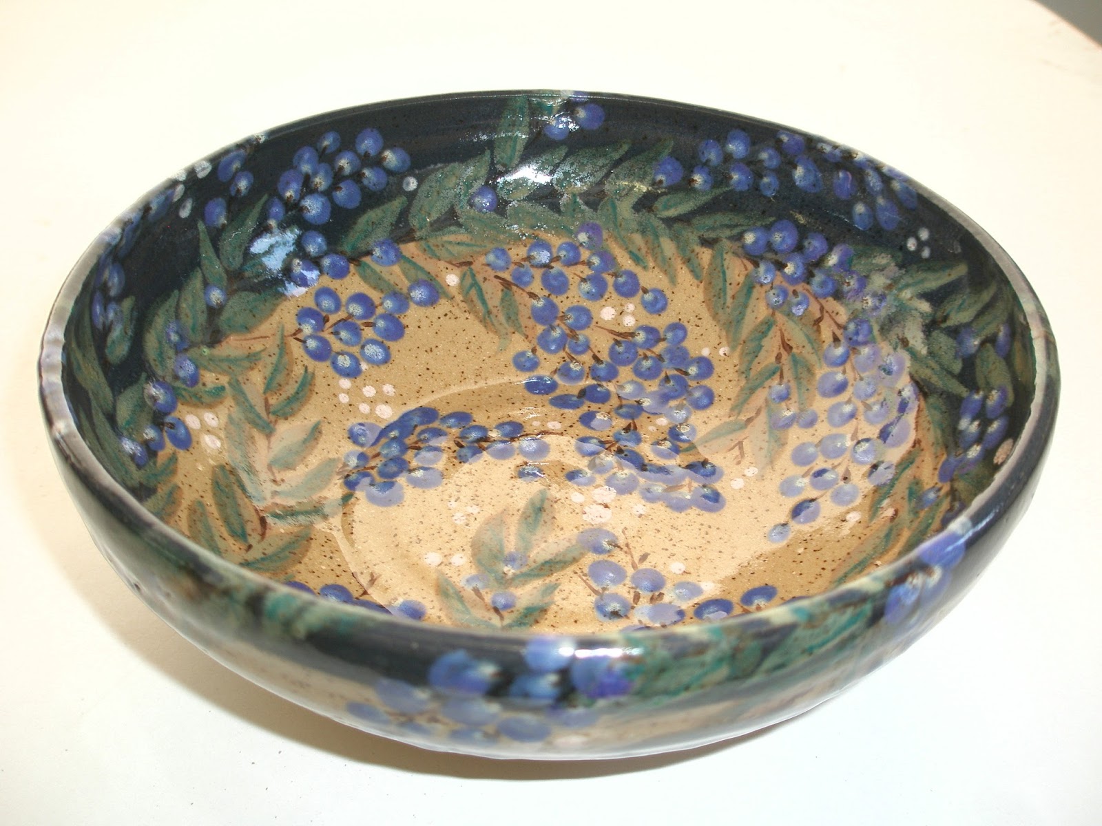 Su Nottingham Pottery