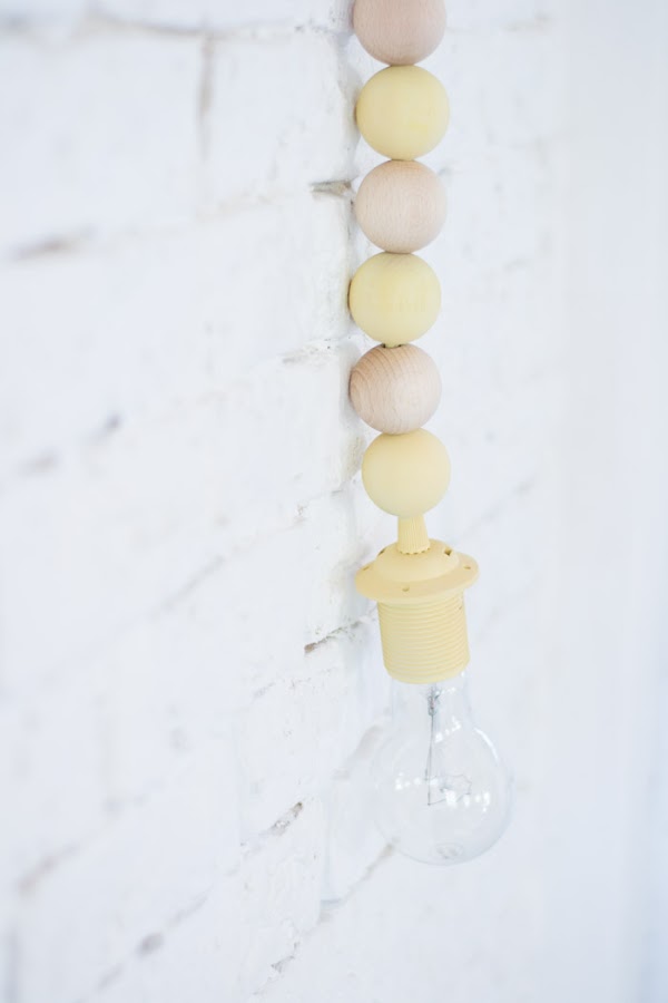 Lámpara bolas madera diy
