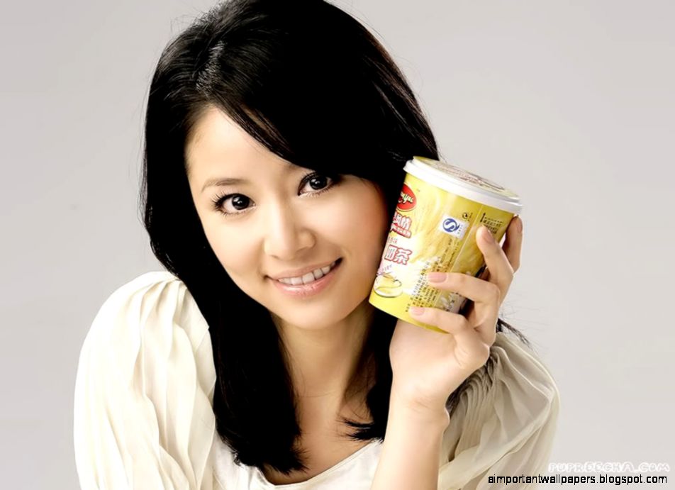 Ruby Lin Cute Bear  Wallpapers Collection