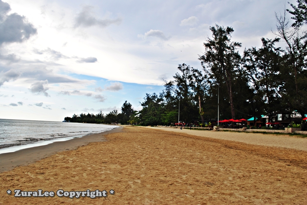 Cerita Saya: Sabah - Pantai Tanjung Aru