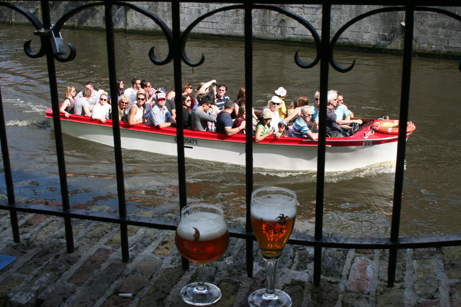 Terras aan de Reie