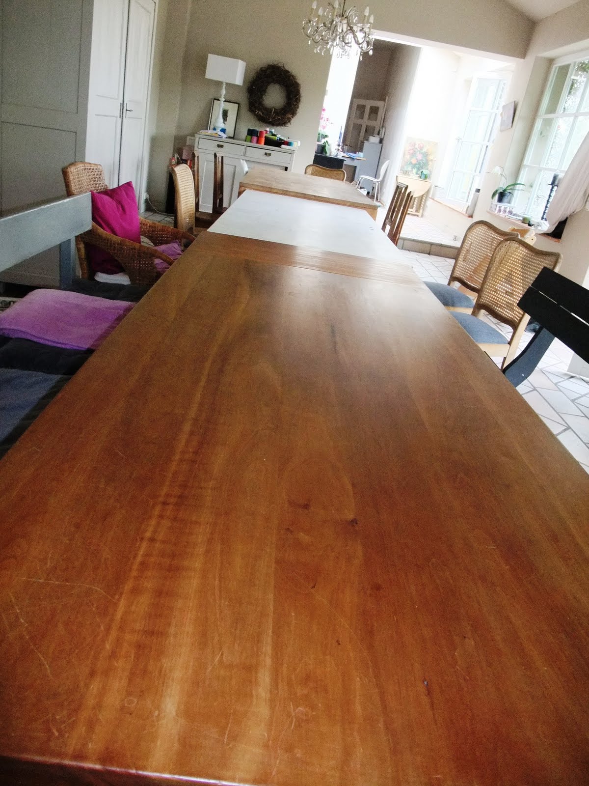 Fadensinn: wieviele tische passen in mein wohnzimmer??