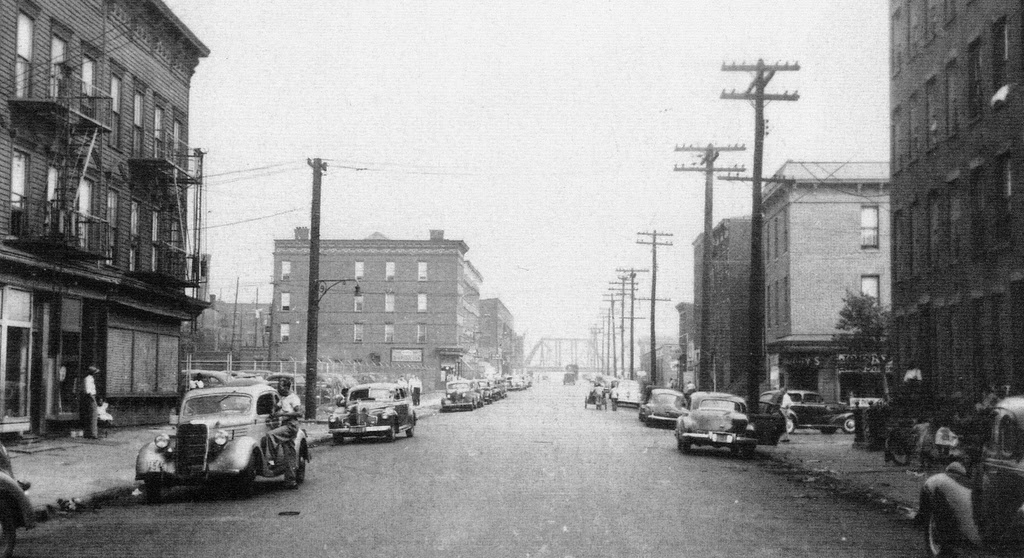 Vintage Photographs Capture Streets of Jersey City, New Jersey From the