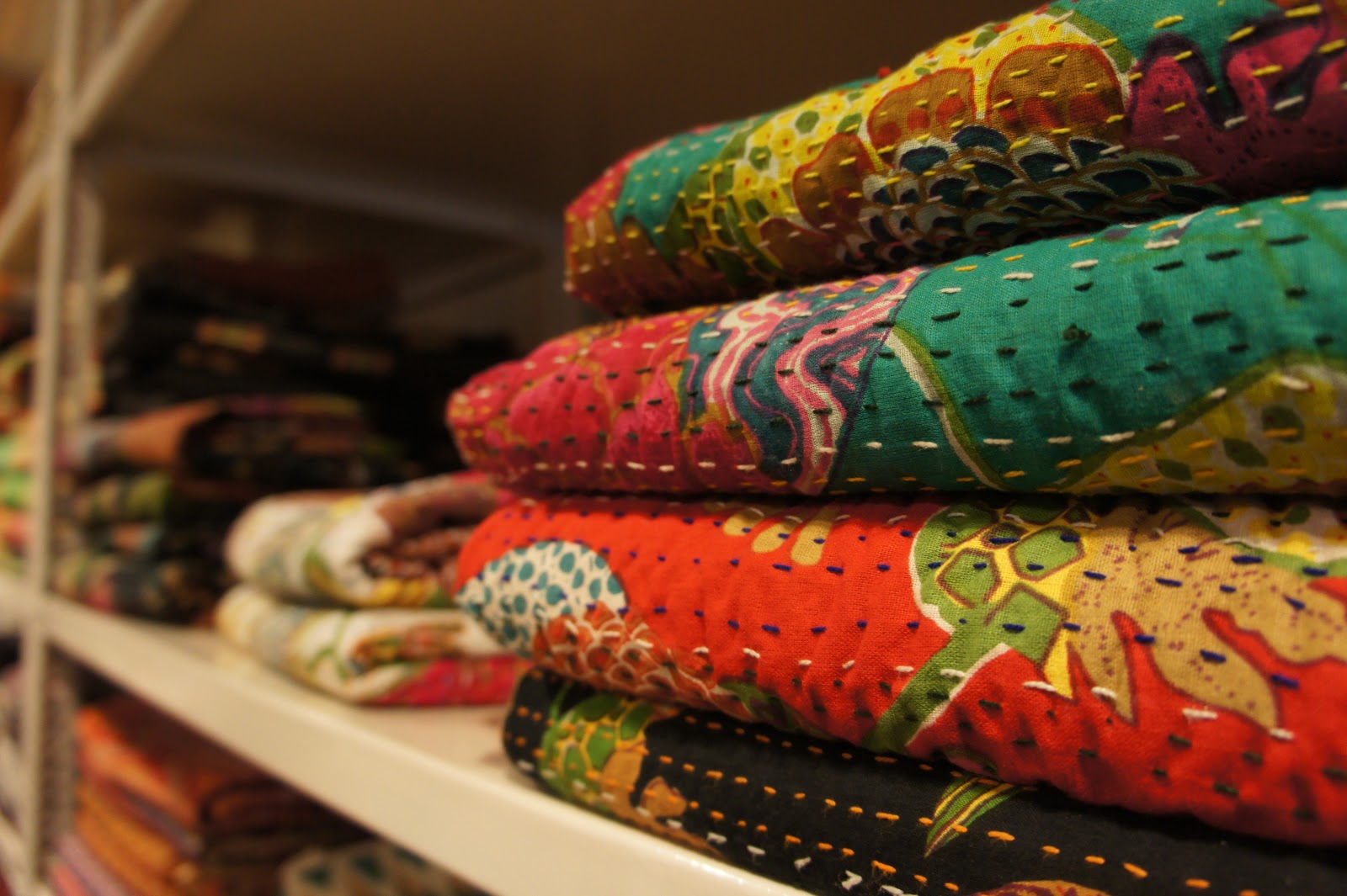 BombayJules Shop Contemporary Arts & Crafts (Mumbai)