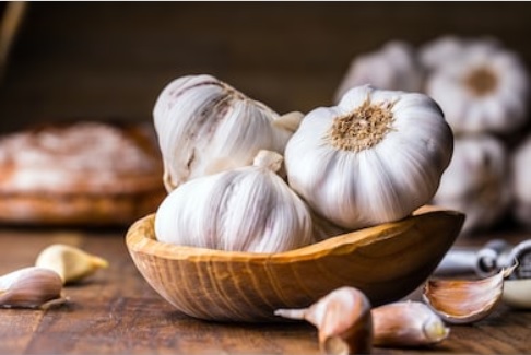 Benefits of garlic.