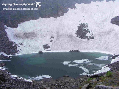 Mysterious lake skeletons in India, Asia, Amazing Lake