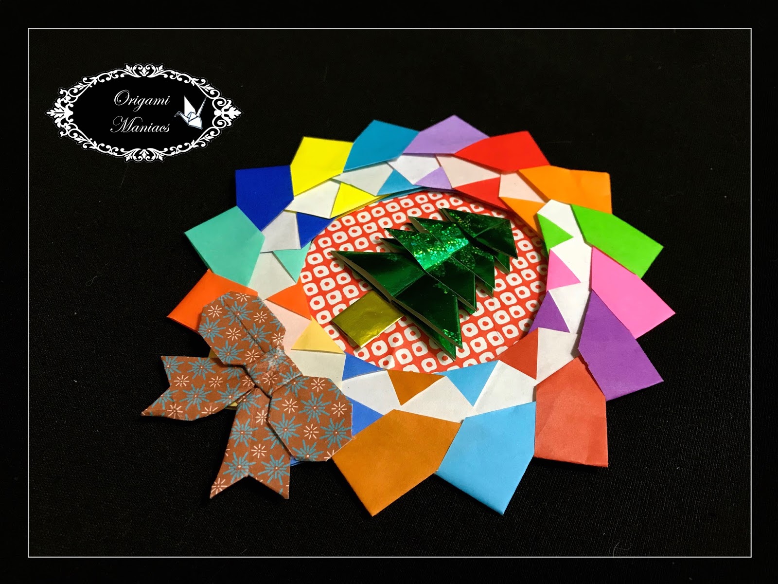 Origami Maniacs Christmas Origami Wreath