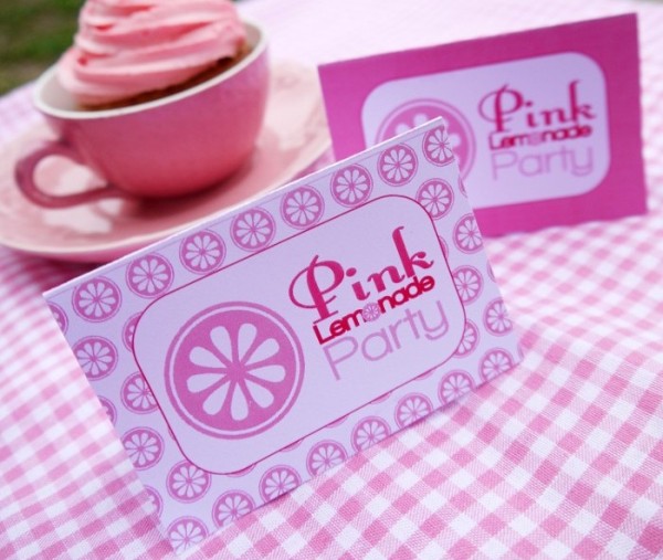 Free Printables | Pink Breast Cancer Awareness Kit - BirdsParty.com