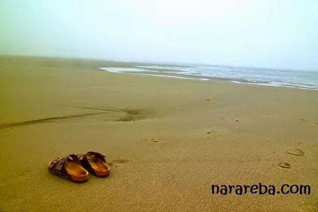 Sepasang Sandal | Nara Reba Manggarai