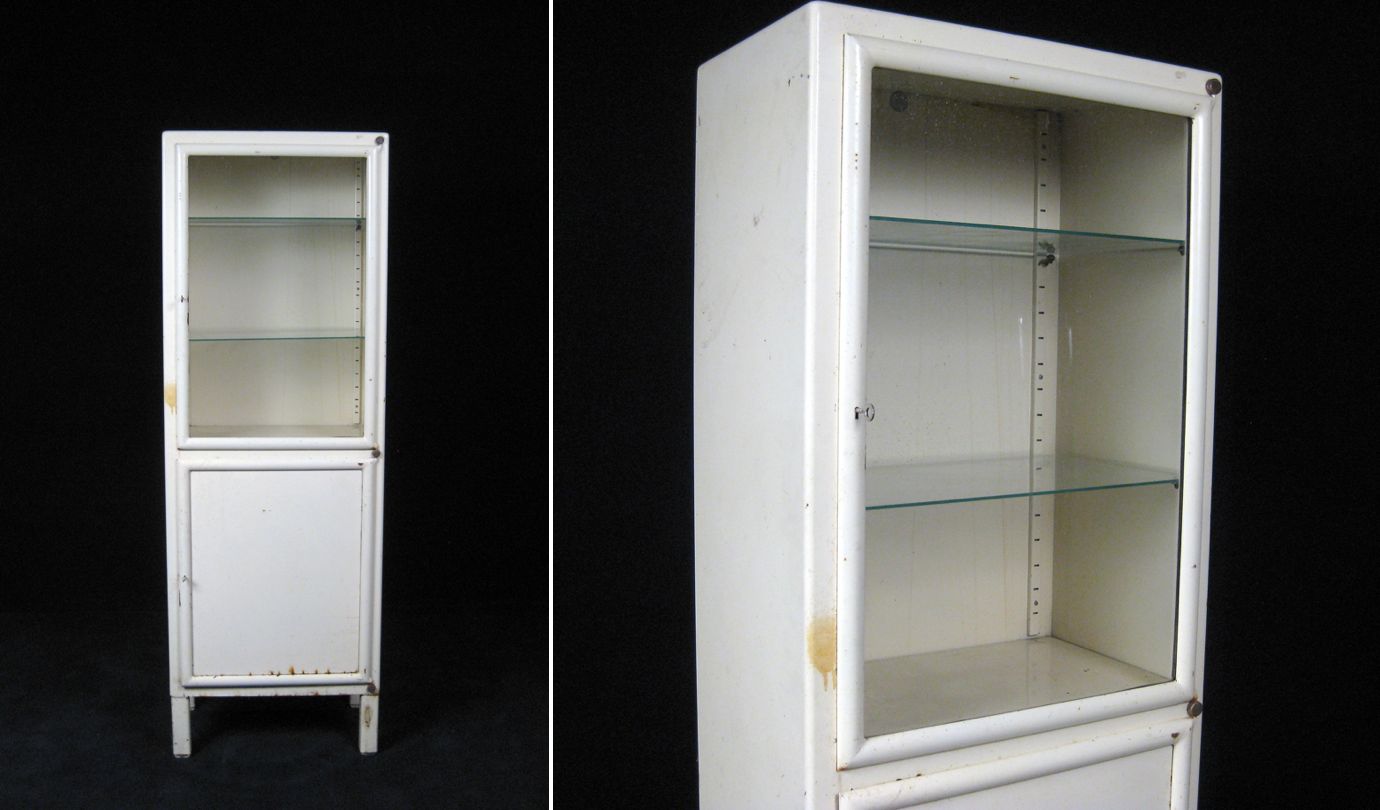 vintage medical cabinet | vintage lekarska skrin | designinwhite