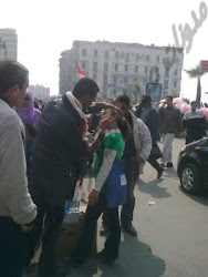 رسم العلم المصرى علي وجوه الأطفال خلال المظاهرات