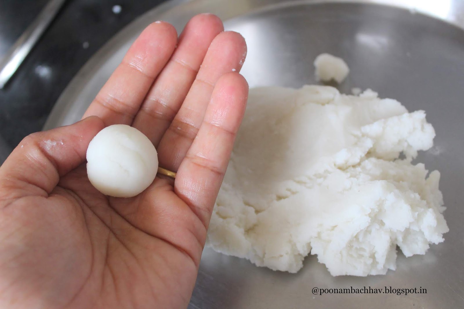 Annapurna Ammini Kozhukattai / Seasoned Steamed Rice Flour Balls
