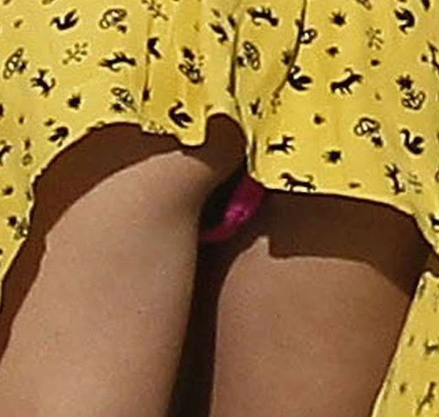 Selena gomez hot upskirt
