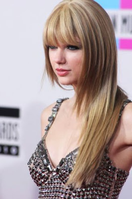 Taylor Swift Natural Hair, Long Hairstyle 2011, Hairstyle 2011, New Long Hairstyle 2011, Celebrity Long Hairstyles 2066