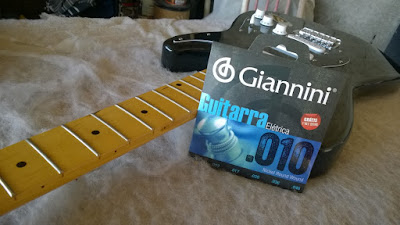 Guitarra Fender David Gilmour