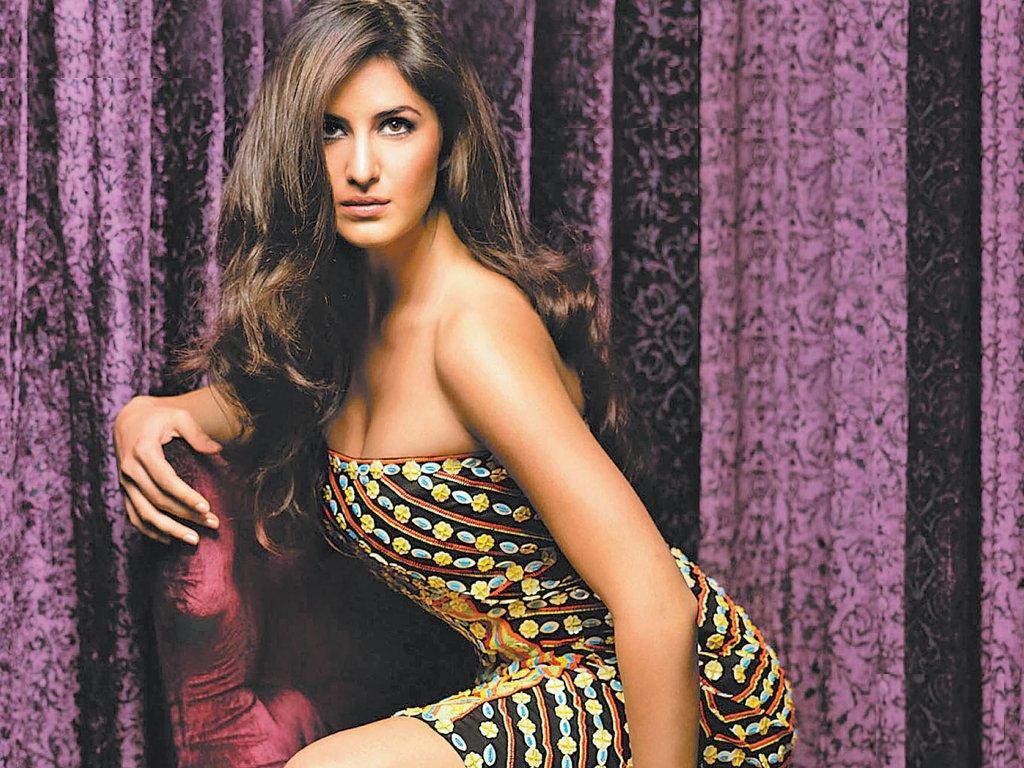 Are katrina kaif hot boom does Katrina kaif hot boom curious