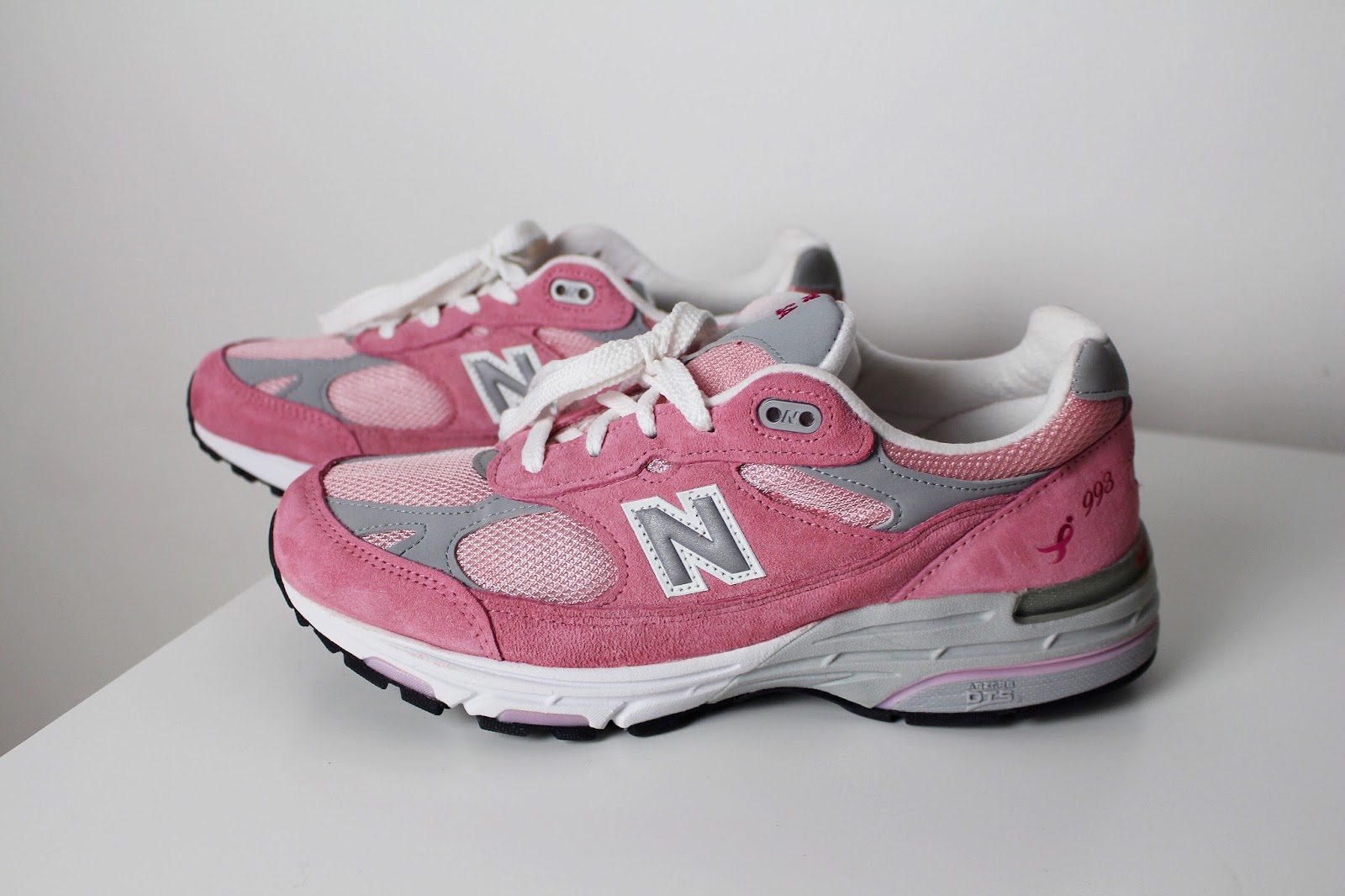 new balance breast cancer walking shoes
