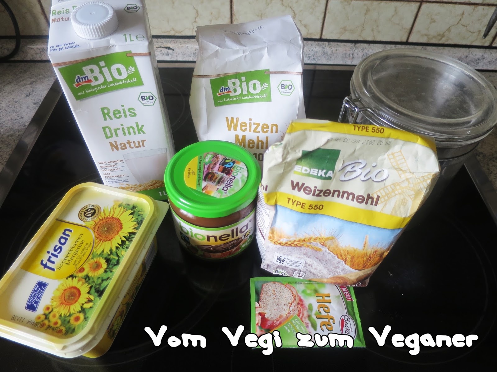 Vom Vegi zum Veganer: Hefeteigblume süß