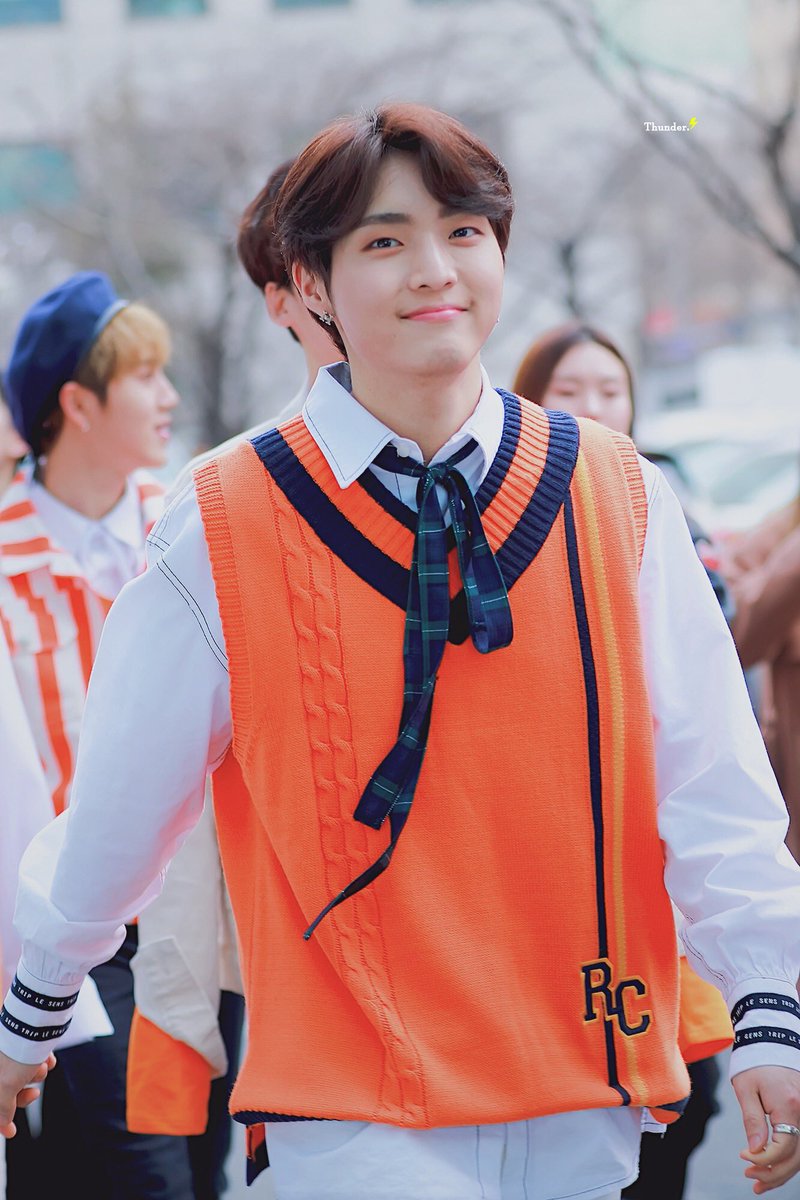 멤버중 셀카 많이 찍는다는 세븐어클락 앤디 셀카모음 | 인스티즈