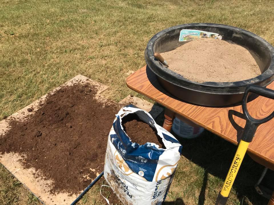 Skye Goode Waxed Dirt Making for Cold Weather Canine Trapping Solar
