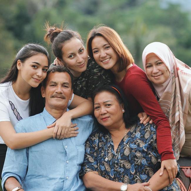 Profil Terlengkap Citra Kirana Masa Kecil Dan Keluarga Agama Pendidikan Perjalanan Karier Pacar Atau Kekasih Tinggi Dan Berat Badan Akun Instagram Hingga Foto Dan Gambar Terbarunya Dont Sad