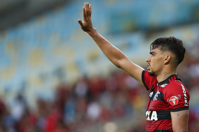 Paquetá revela preferência em atuar como meio-campista