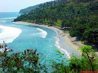 wisatawan pantai senggigi lombok wisatawan pantai senggigi lombok