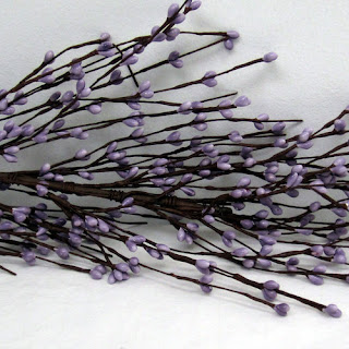 http://www.outerbankscountrystore.com/pip-berry-garland-lavender/