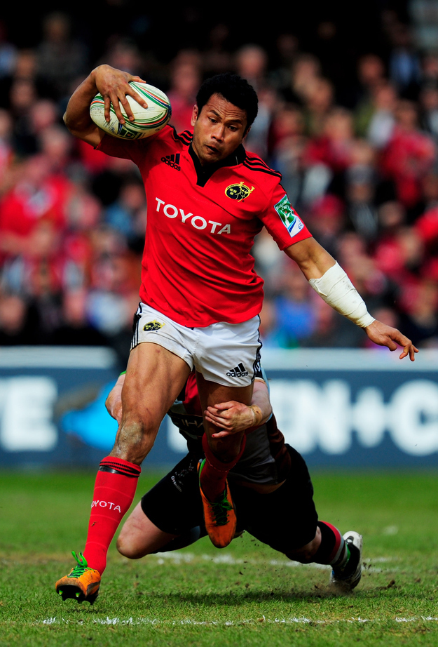 to my world.... 40 Hottest Pairs Of Rugby Thighs