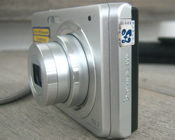 Master Online Store: Sony Cybershot DSC-W180; Silver; SN 4042523