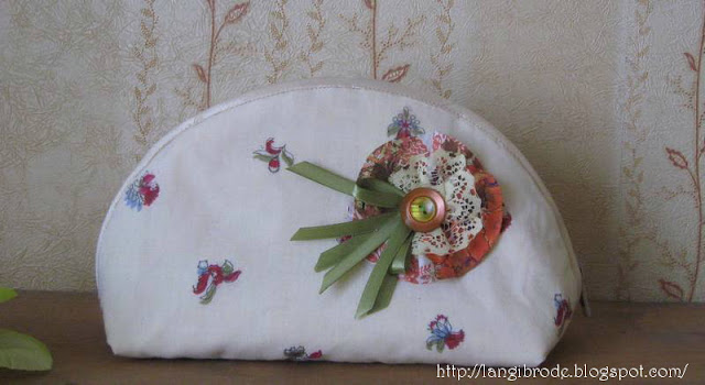 Косметички и шарфики. Косметички и шарфики.