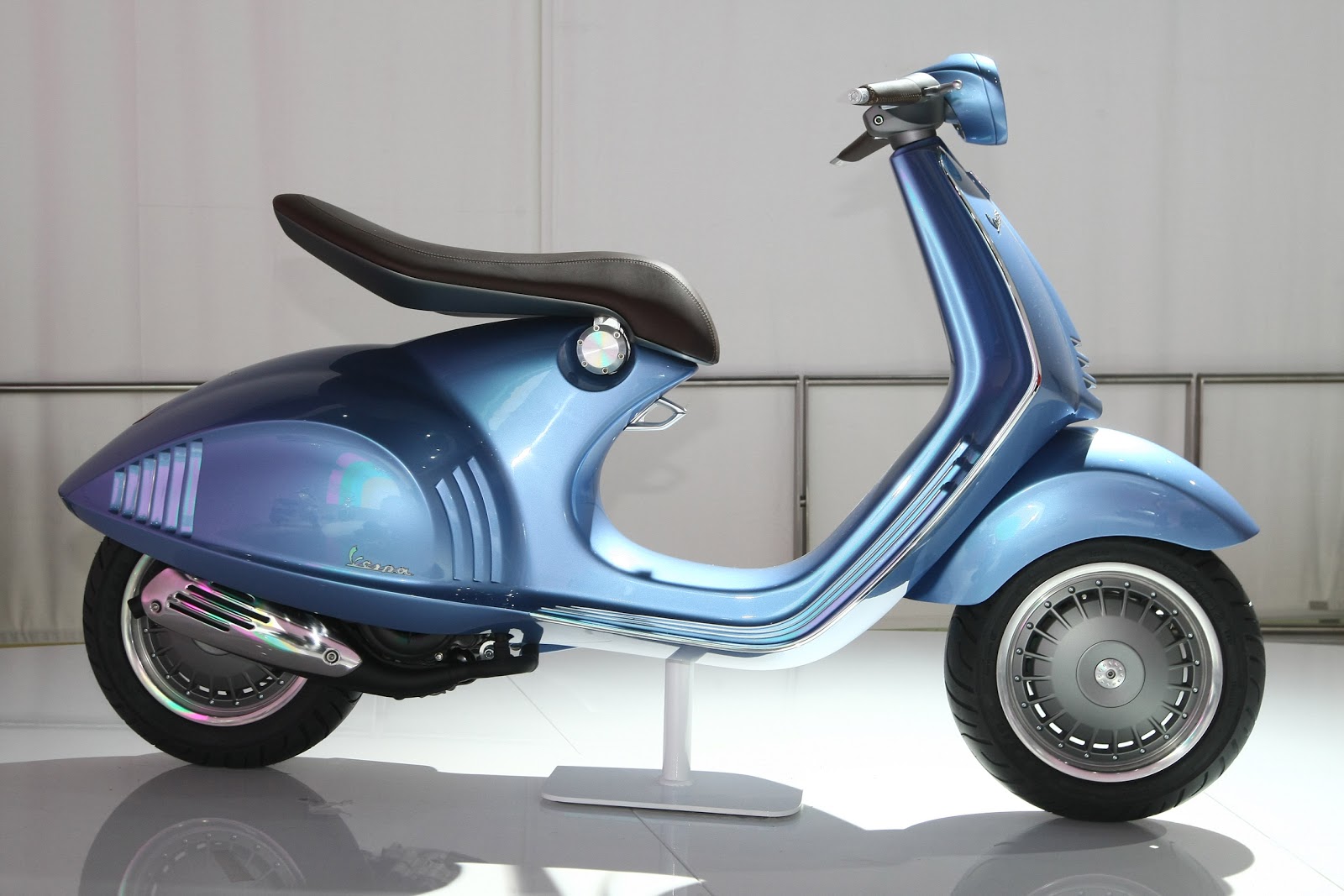 Vespa 946 Production Has been Approved