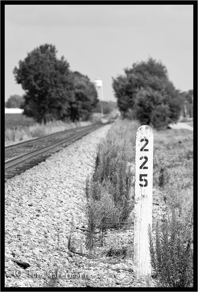 Milepost 225 Marker On The CSX Henderson Subdivision