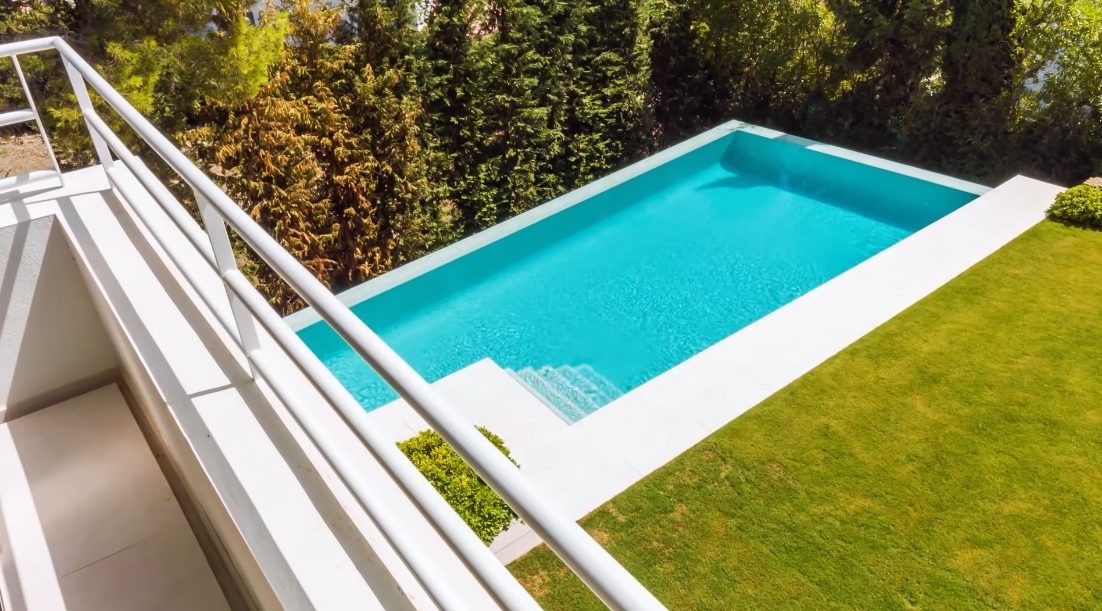 Tour Nueva Andalucia, Marbella Contemporary Villa vs. 23 Interior Design Photos