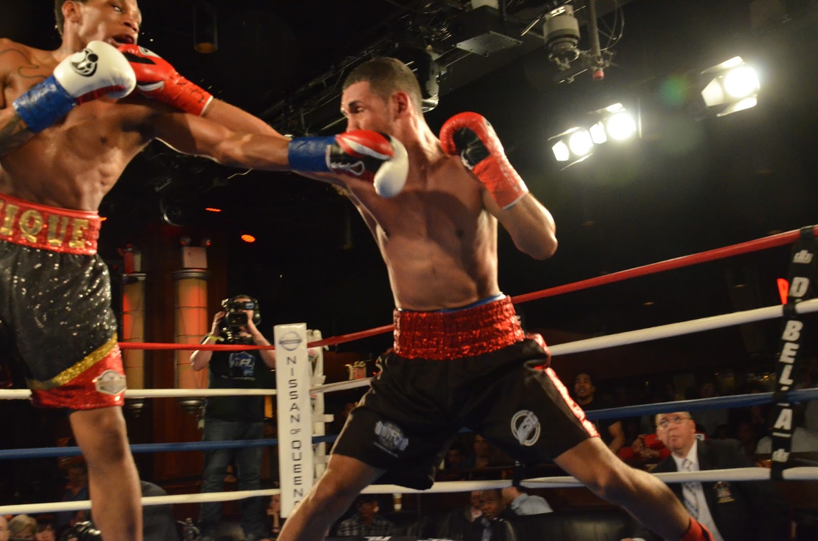 the other paper Broadway Boxing main event ends with Devaun Lee