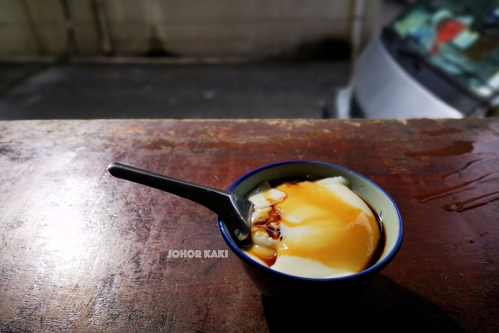 Woong Kee Tau Fu Fa. One of the Best Ipoh Bean Curd 旺记祖傳豆腐花 Tony Johor