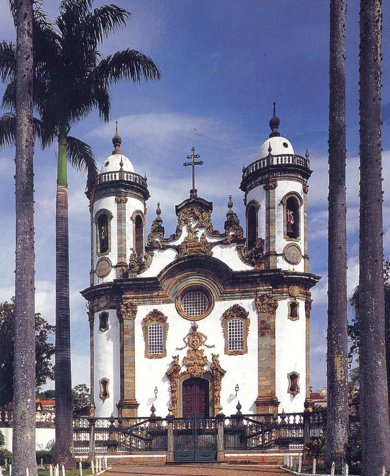 Igreja de São Francisco de São João delRei é uma divina epopeia, esculpida em pedra I Igreja de São Francisco de São João delRei é uma divina epopeia, esculpida em pedra I