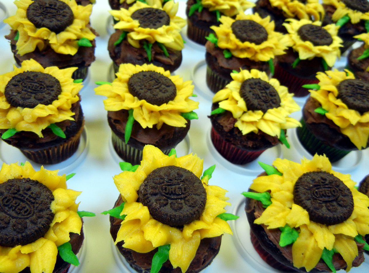 Ronna's Blog Sunflower Cupcakes