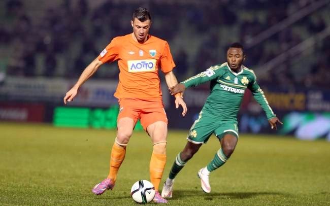 Έβγαλαν γλώσσα οι τραμπούκοι!