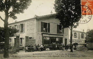 Au chalet des cyclistes, ancien café de Maisons-Alfort Carte postale de cyclistes dans le Val-de-Marne