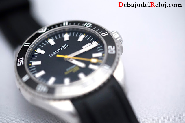 Eberhard Scafograf 300 amarillo perspectiva