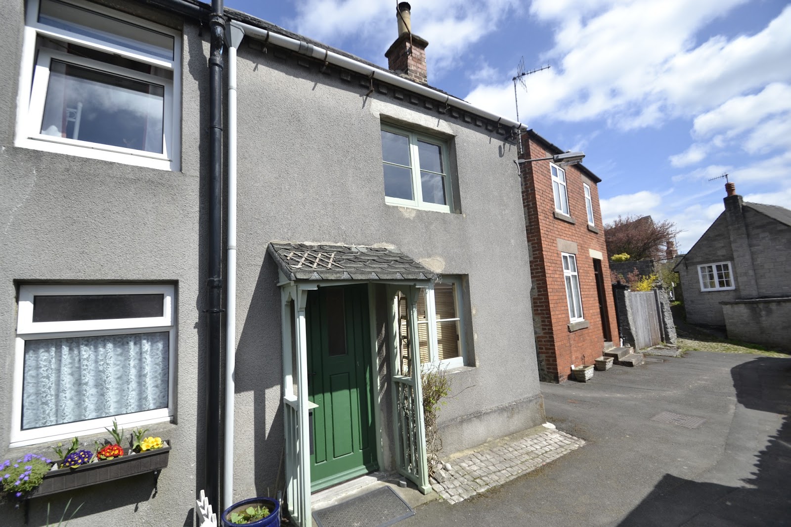 Grant's of Derbyshire Ideal First Time Buyer Cottage In Wirksworth