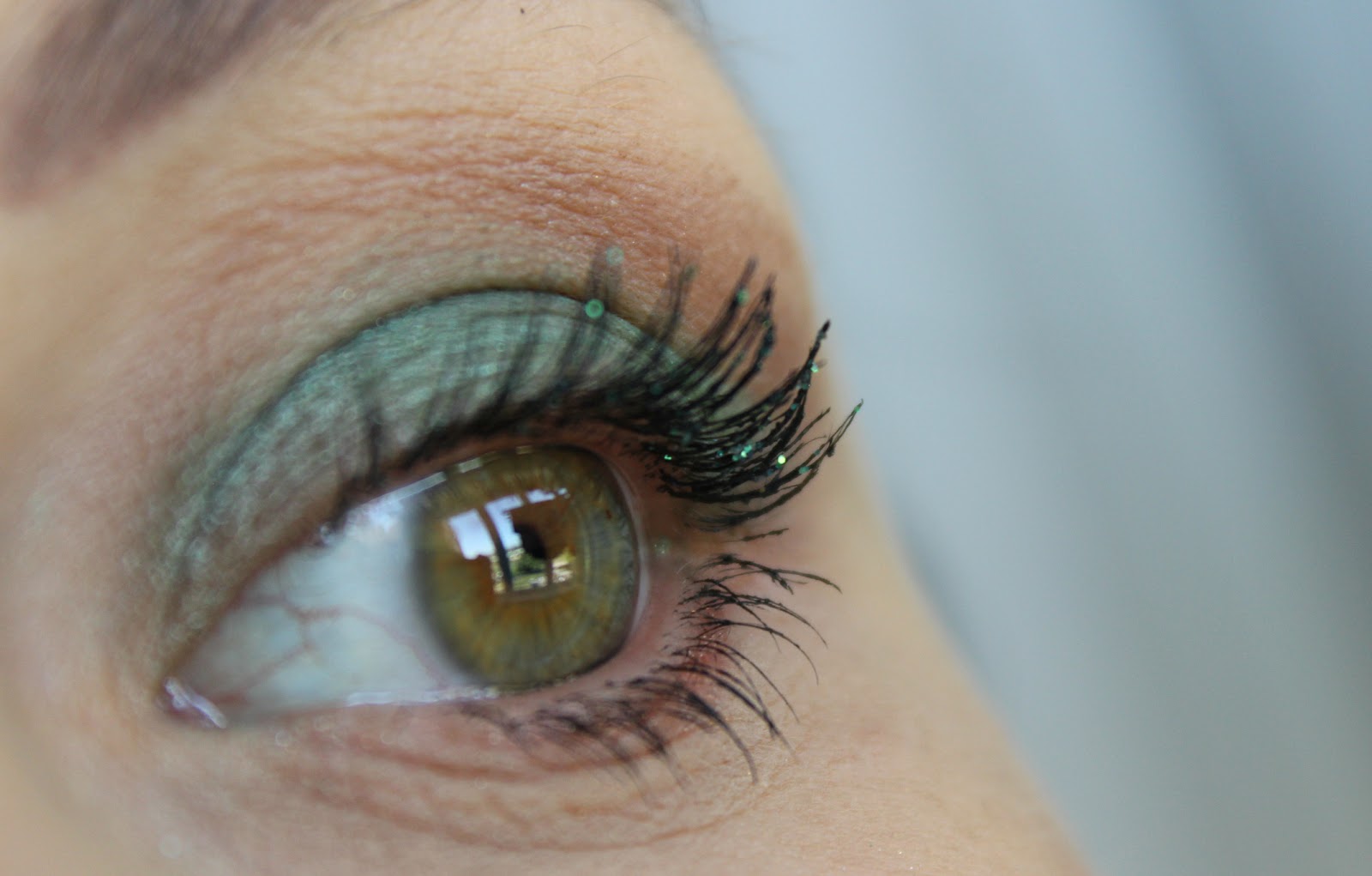 ptitsa Sinitsa Top coat mascara L'oreal Volume Million Lashes