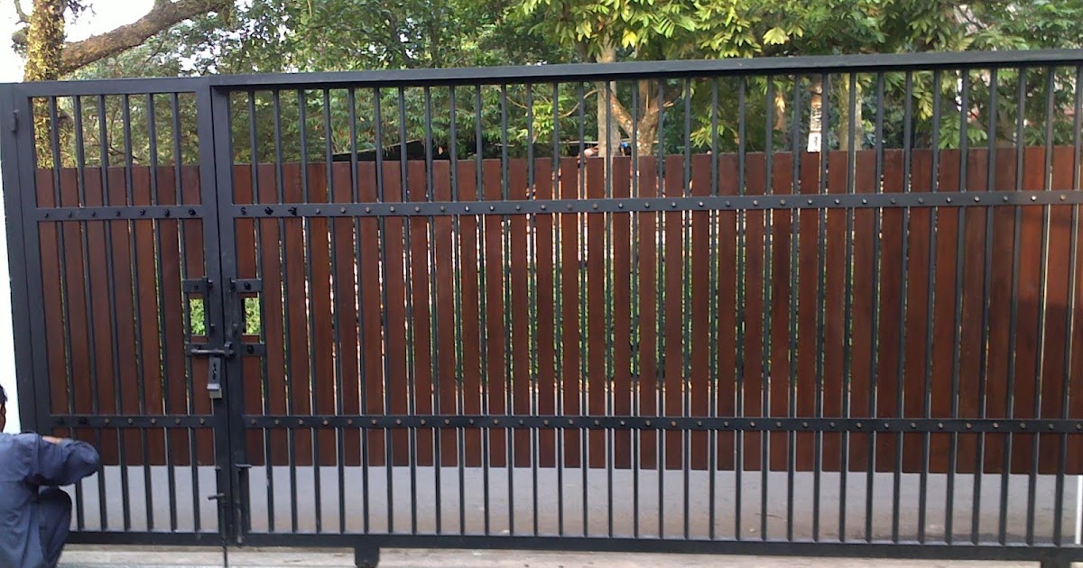 pintu pagar minimalis kayu