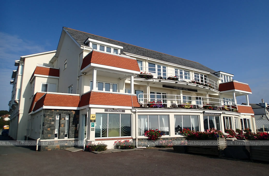 Cobo Bay Hotel in Guernsey The Globe Trotter