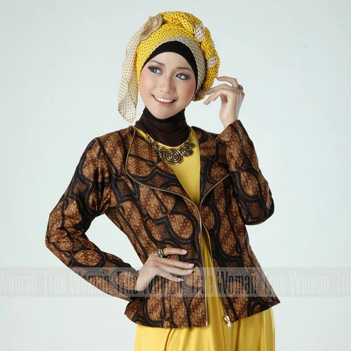 Contoh Baju Blazer Muslim Batik Wanita