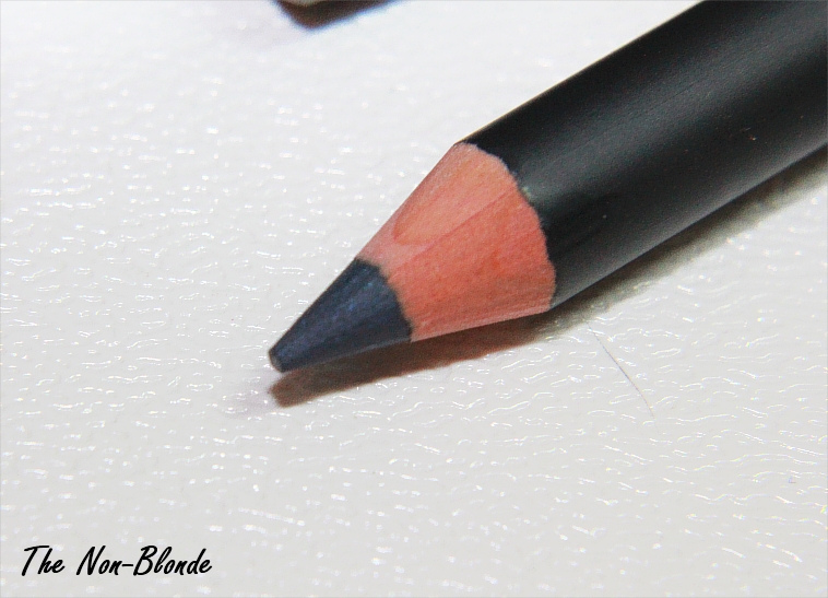 chanel eyeliner pencil black