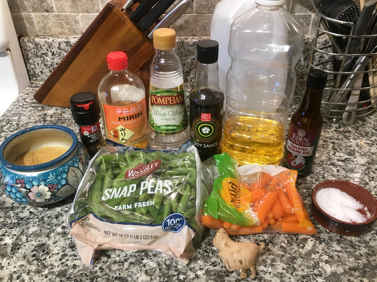 Стир-фрай из стручкового гороха и моркови