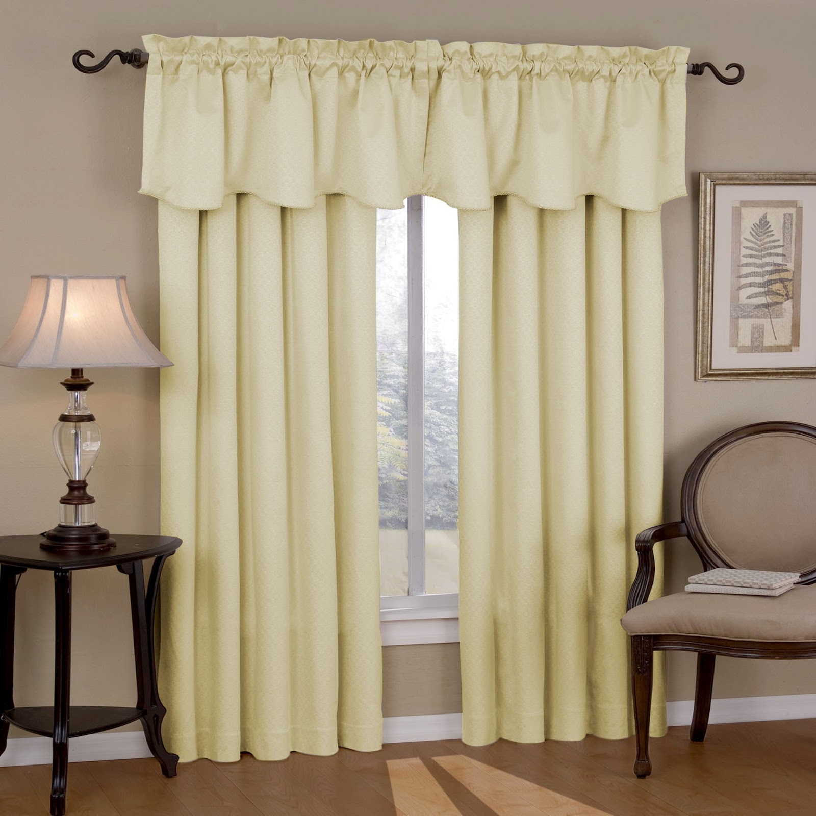 Curtains and Valances in India Add a Trendy Touch to Your Room
