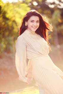 Mannara Chopra  Looks super cute for her latest Pics Amazing Cute ~  Exclusive HQ 6
